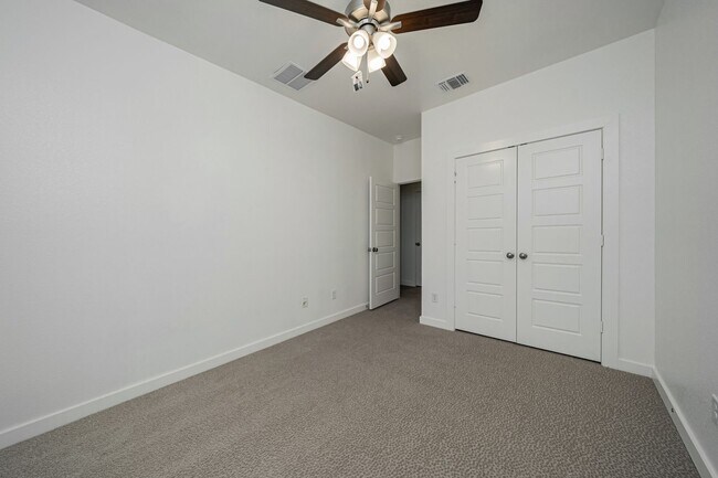 Building Photo - 8461 Adelaide Dr