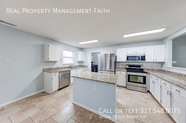 Building Photo - 10154 Holly Berry Cir