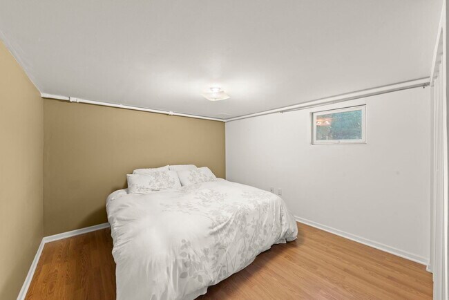 Building Photo - 354 Indian Dr