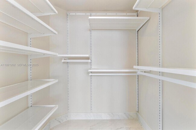 Building Photo - 2080 S Ocean Dr