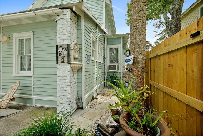 Building Photo - 6 Rohde Ave