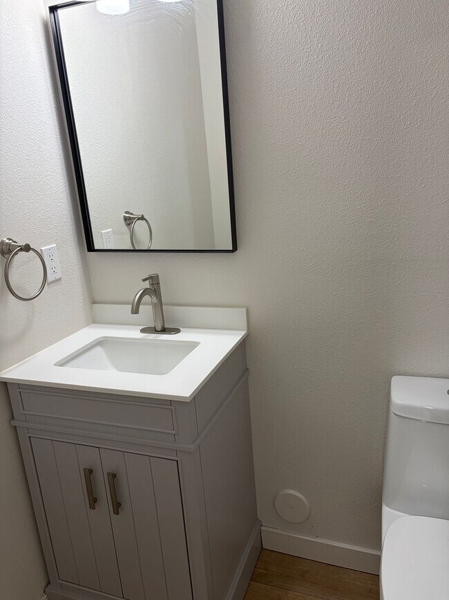 Building Photo - 3 BEDROOM, 2.5 BATHROOM SOUTH PARK TWIN HOME WITH ATTACHED 2 CAR GARAGE