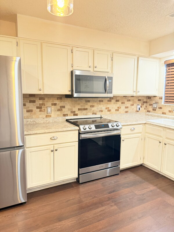 Building Photo - 3435 S Ammons St