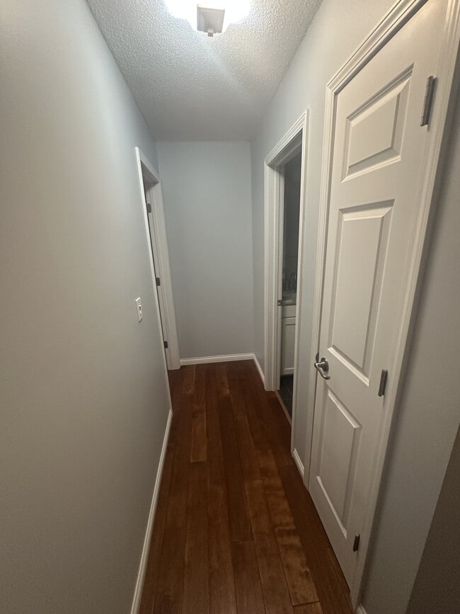 Building Photo - 4380 Brookside Ct