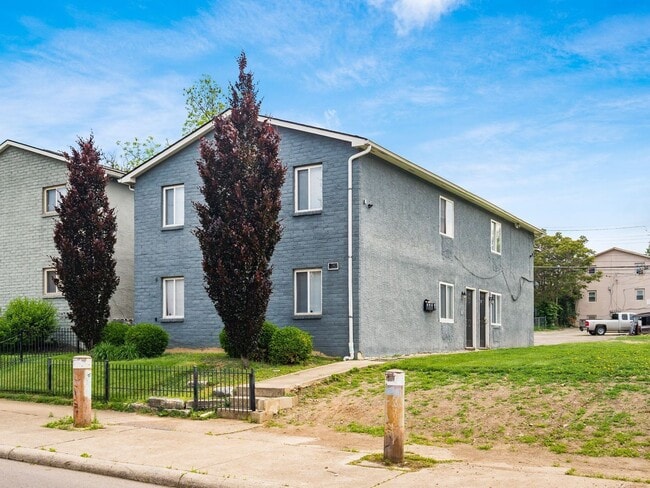 Building Photo - 1292 Courtland Ave