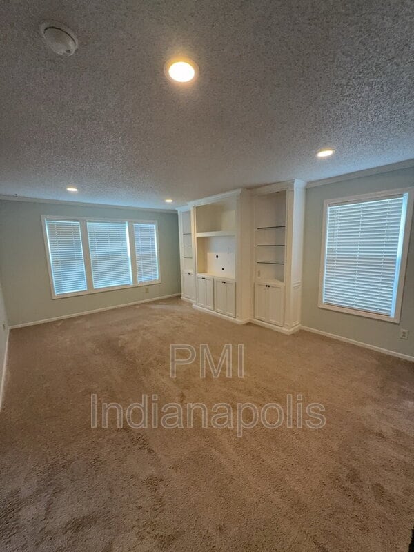 Building Photo - 12120 E 141st St