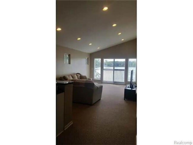 Building Photo - 6504 Buckshore Dr