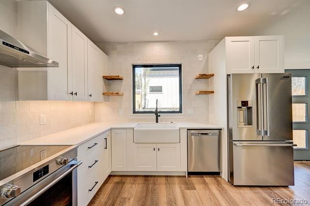 Building Photo - 424 Pinon St
