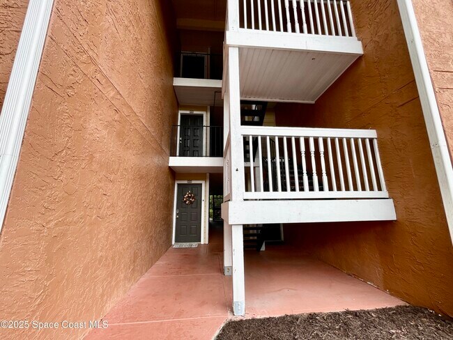Building Photo - 225 S Tropical Trail