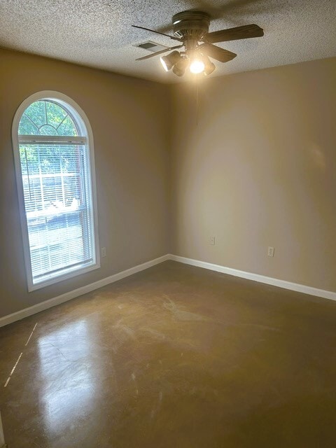 Building Photo - 3403 Saddle Creek Cove