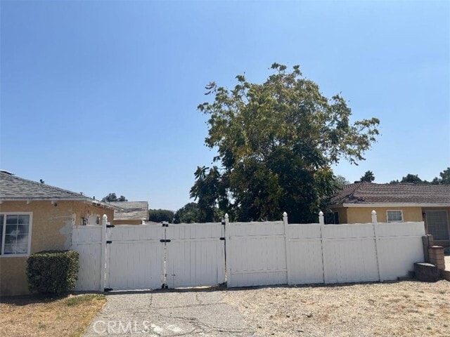 Building Photo - 17387 Merrill Ave