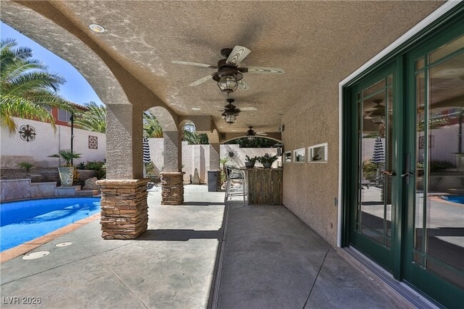 Building Photo - 595 Campus Oaks Ct