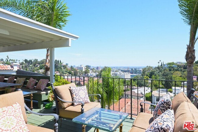 Building Photo - 6855 Los Altos Pl