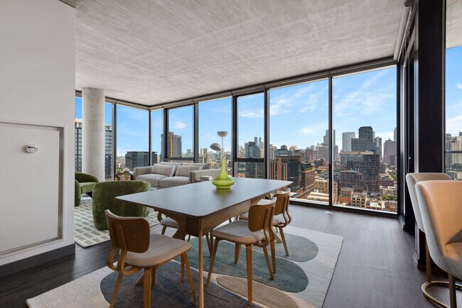 Building Photo - 1314 W Randolph St