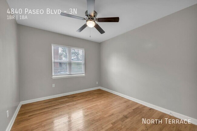 Building Photo - 4840 The Paseo