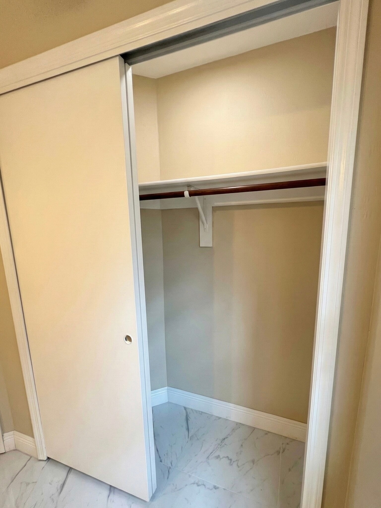 Building Photo - 355 Springdale Dr