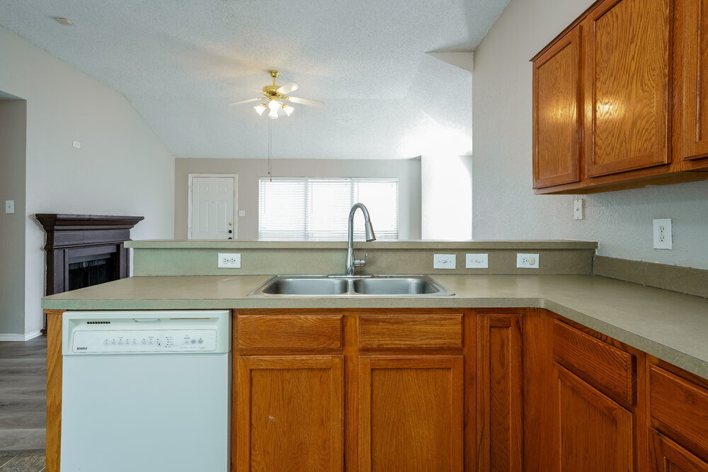 Building Photo - 10648 Towerwood Dr