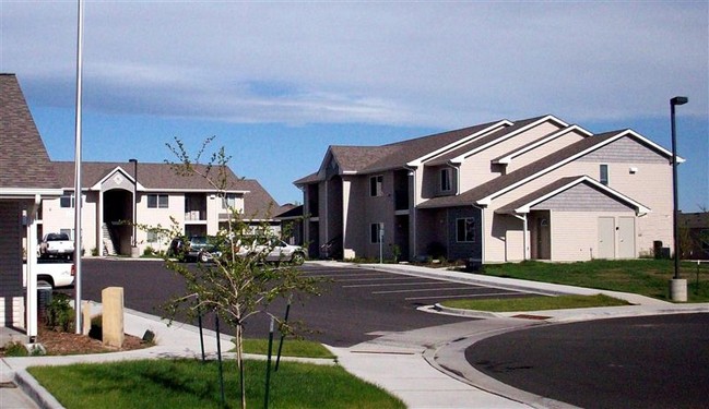 Autumn Ridge Apartments - Laramie, WY | Apartment Finder