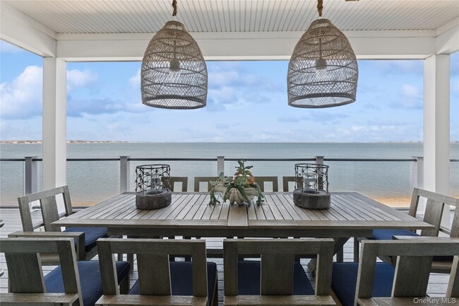 Building Photo - 39 Shinnecock Rd