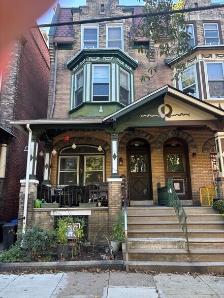 Building Photo - 216 Buckingham Pl