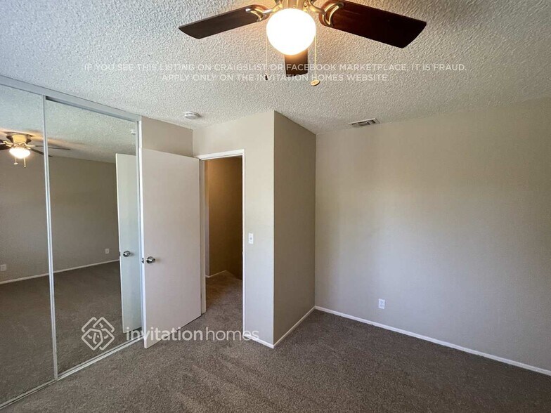Building Photo - 143 Lexington Ct