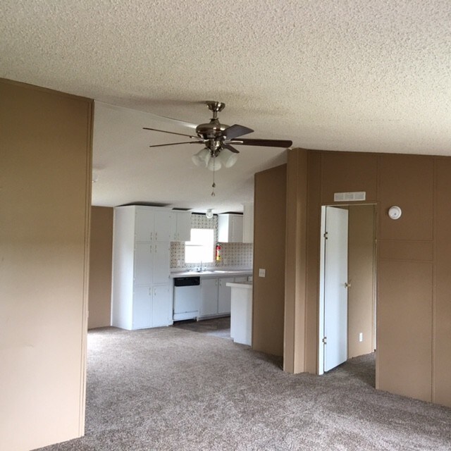 Building Photo - 1022 Honeysuckle Trail