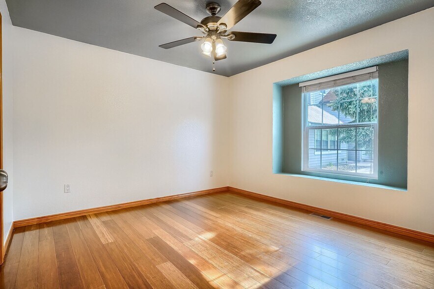 Building Photo - 8327 S Upham Way