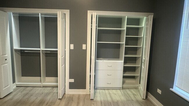 Building Photo - 3815 S Langley Ave