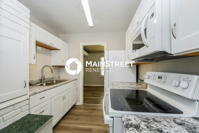 Building Photo - 11058 Perham Dr