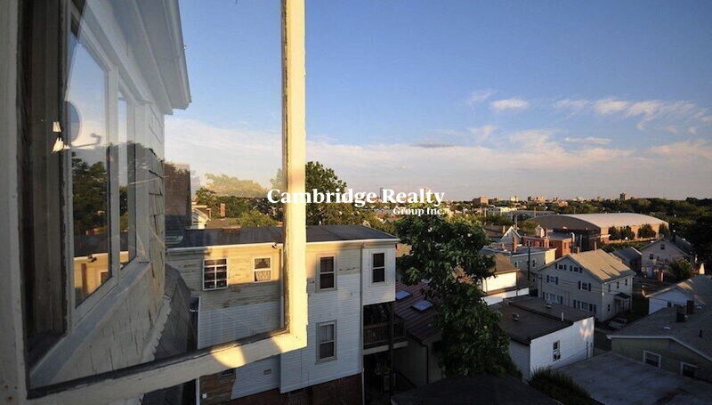 Building Photo - 46 Atherton St