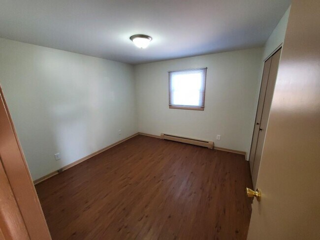 Building Photo - Guion Street Apts