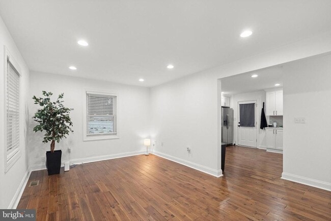 Building Photo - 7922 Babikow Rd