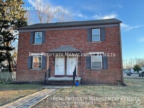 Building Photo - Cozy 2-bedroom Duplex