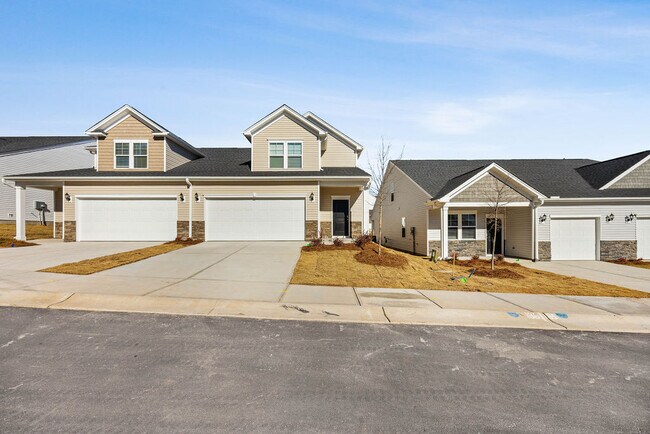 Building Photo - 512 Serena Trl