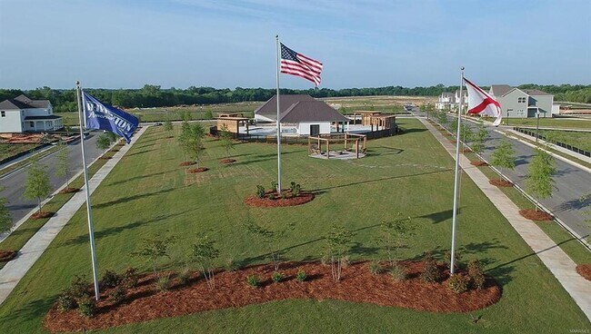 Building Photo - 5206 Pike Lp