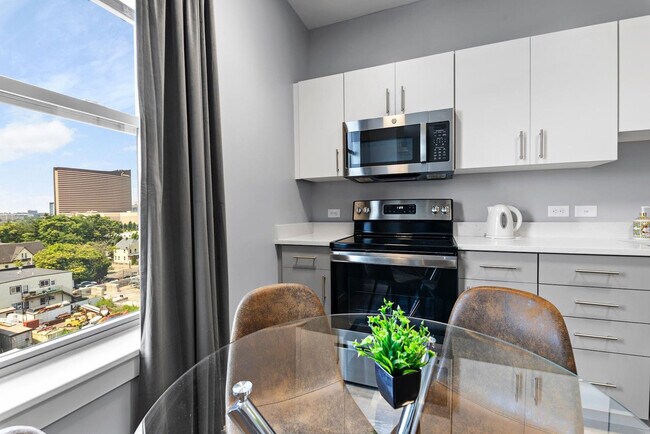 Building Photo - 95 Broadway-SI ID1240382P