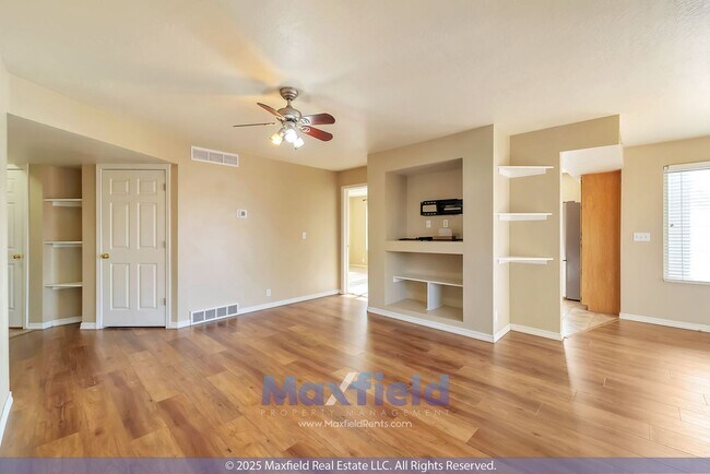 Building Photo - $1000 Off! Stoney Brook Condos Unit #2 - 2BD - 2BTH 1GAR
