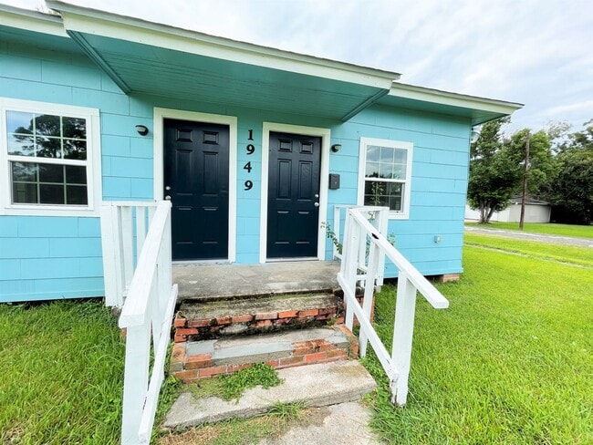 Primary Photo - 1949-1949 8th St