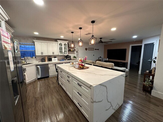 Building Photo - 5478 NW 45th Way