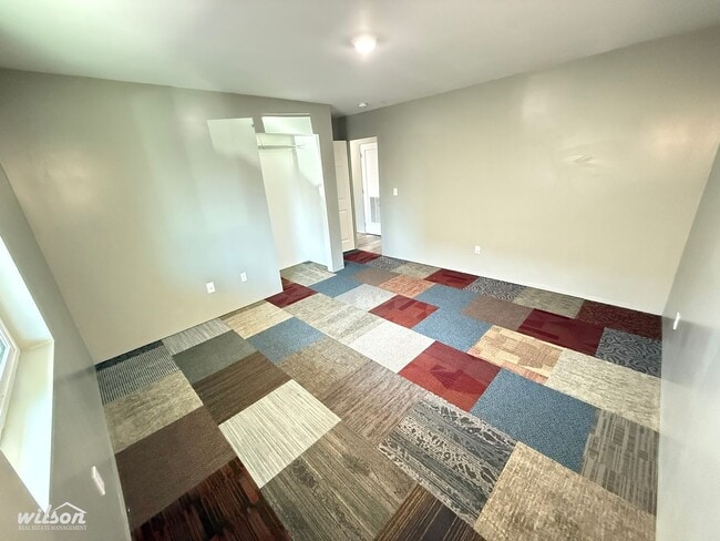 Building Photo - 1401 S 4th Ave