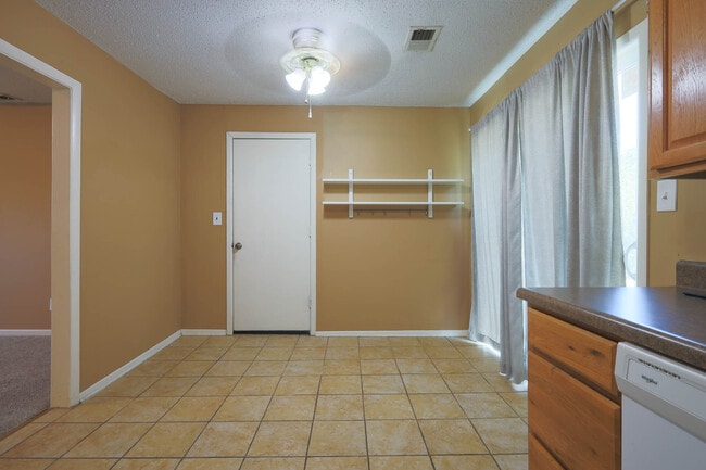 Building Photo - Garbec Properties