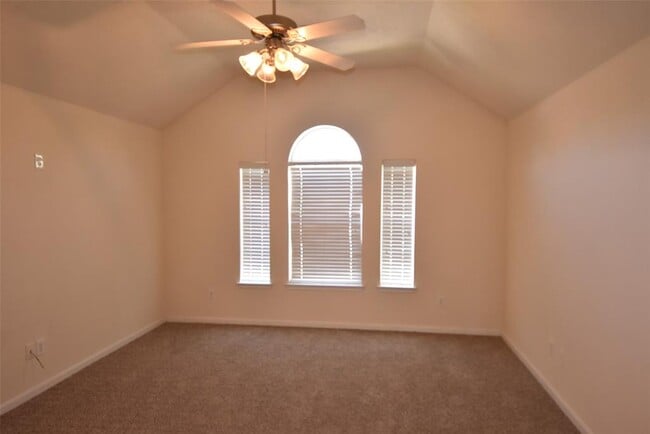 Building Photo - 8059 Villa De Norte St