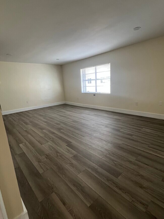 Building Photo - 1747 Rodman St