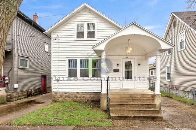 Building Photo - WEST SIDE! 2 Bedroom Single Family Home! JUST LISTED!