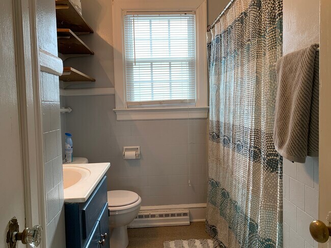 Building Photo - 303 S Virginia St