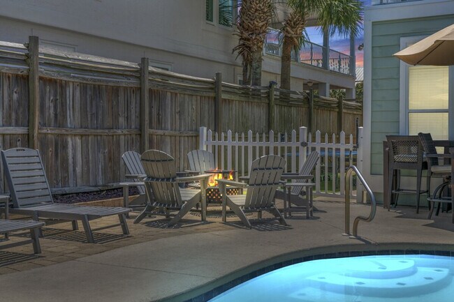 Building Photo - 2809 Scenic Hwy 98