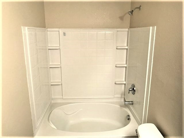 Building Photo - 25 Willow Lakes Dr