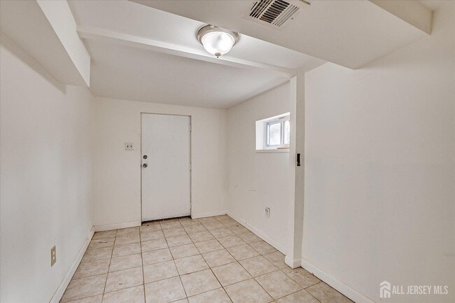 Building Photo - 98 Trieste St