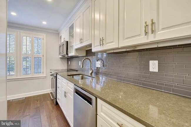 Building Photo - 6317 Olde Towne Ct
