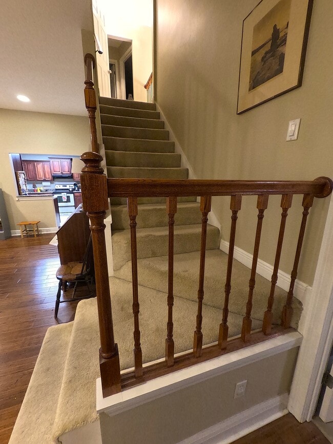 Building Photo - 998 Fay Dr